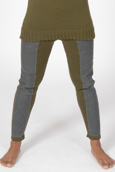 Samaelisk Pullover and Gasmith Leggings - color Moss